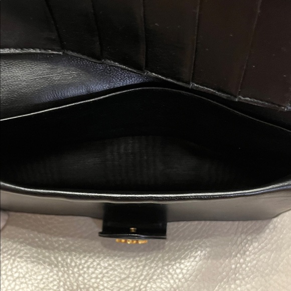 CHANEL Black Quilted Leather Wallet with Gold CC Logo - Picture 13 of 16